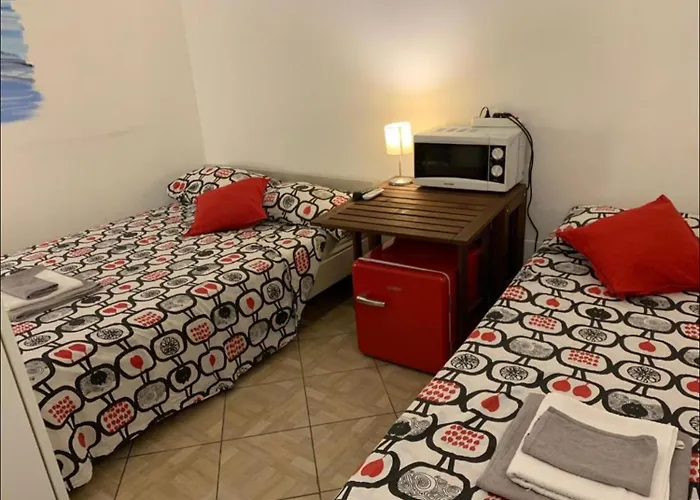 Backpackers House